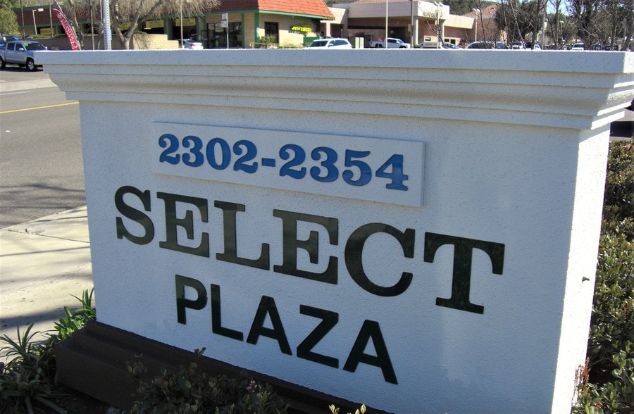 2346 E Thousand Oaks Blvd, Thousand Oaks, CA for lease - Building Photo - Image 2 of 11