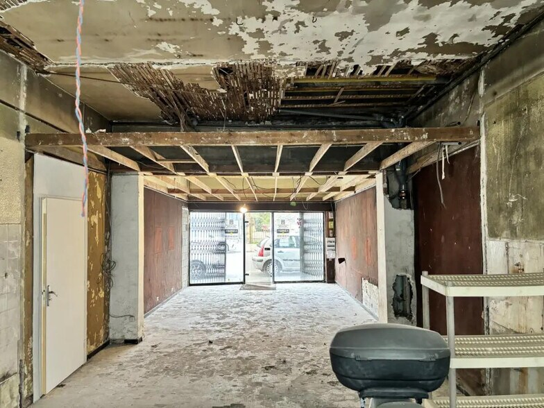 Commerce de détail dans Bordeaux à louer - Photo du bâtiment - Image 3 de 6