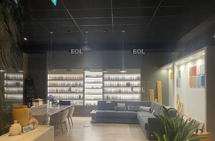 Flex in Servon for lease - Interior Photo - Image 3 of 6