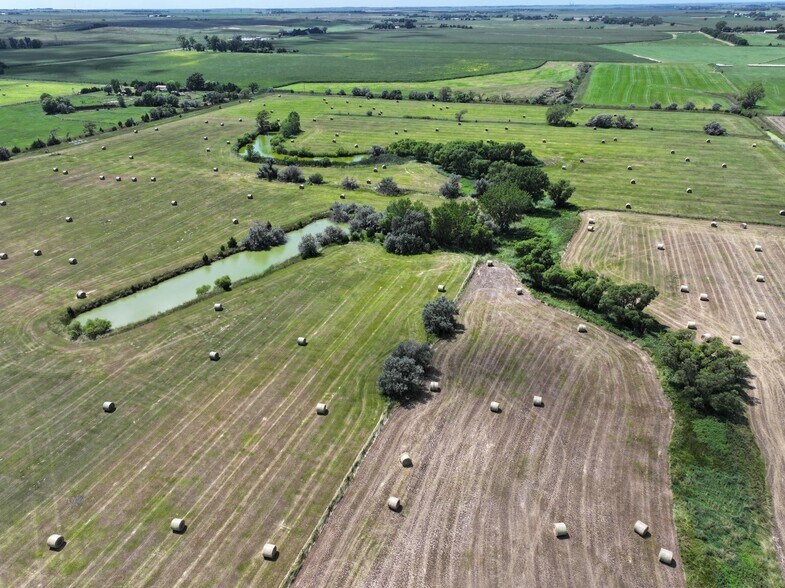 Buffalo Bill Ave, North Platte, NE à vendre - Photo du bâtiment - Image 3 de 14