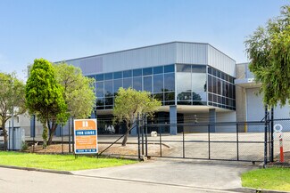 Plus de détails pour 8 Sheridan Cl, Milperra - Industriel à louer