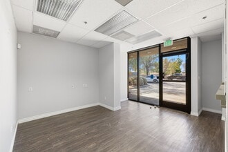 73321 Fred Waring Dr, Palm Desert, CA for lease Interior Photo- Image 2 of 55