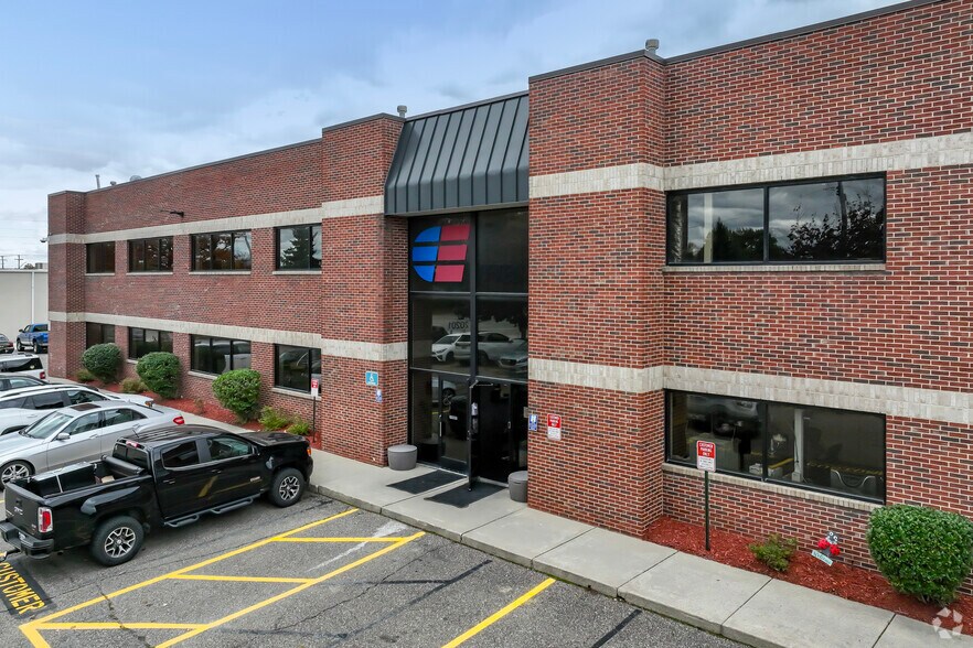 20300 Superior Rd, Taylor, MI à louer - Photo du bâtiment - Image 3 de 5