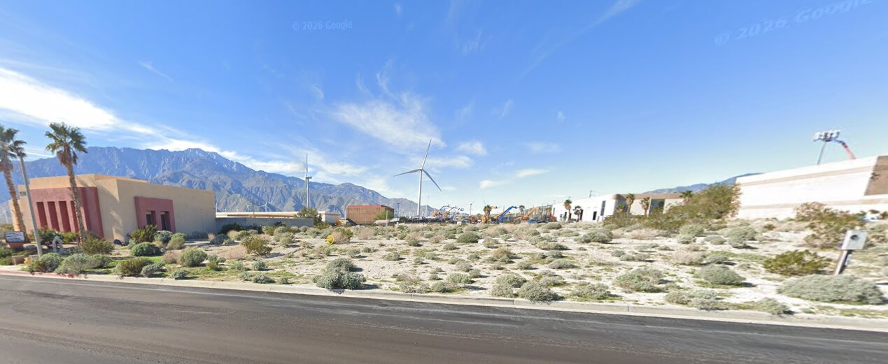 19115 Newhall Street, North Palm Springs, CA à vendre Photo principale- Image 1 de 4