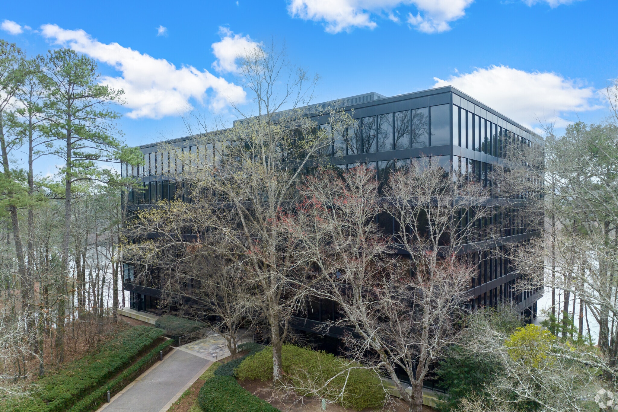 31 Inverness Center Pky, Birmingham, AL for lease Building Photo- Image 1 of 12
