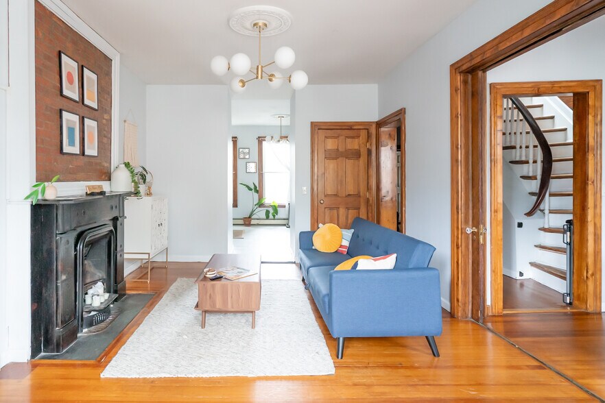 175 Liberty St, Newburgh, NY à vendre - Photo du bâtiment - Image 3 de 50