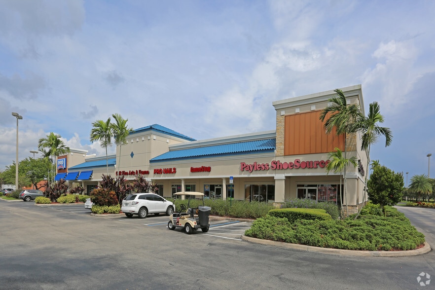 500 N State Road 7, Royal Palm Beach, FL for lease - Primary Photo - Image 1 of 7