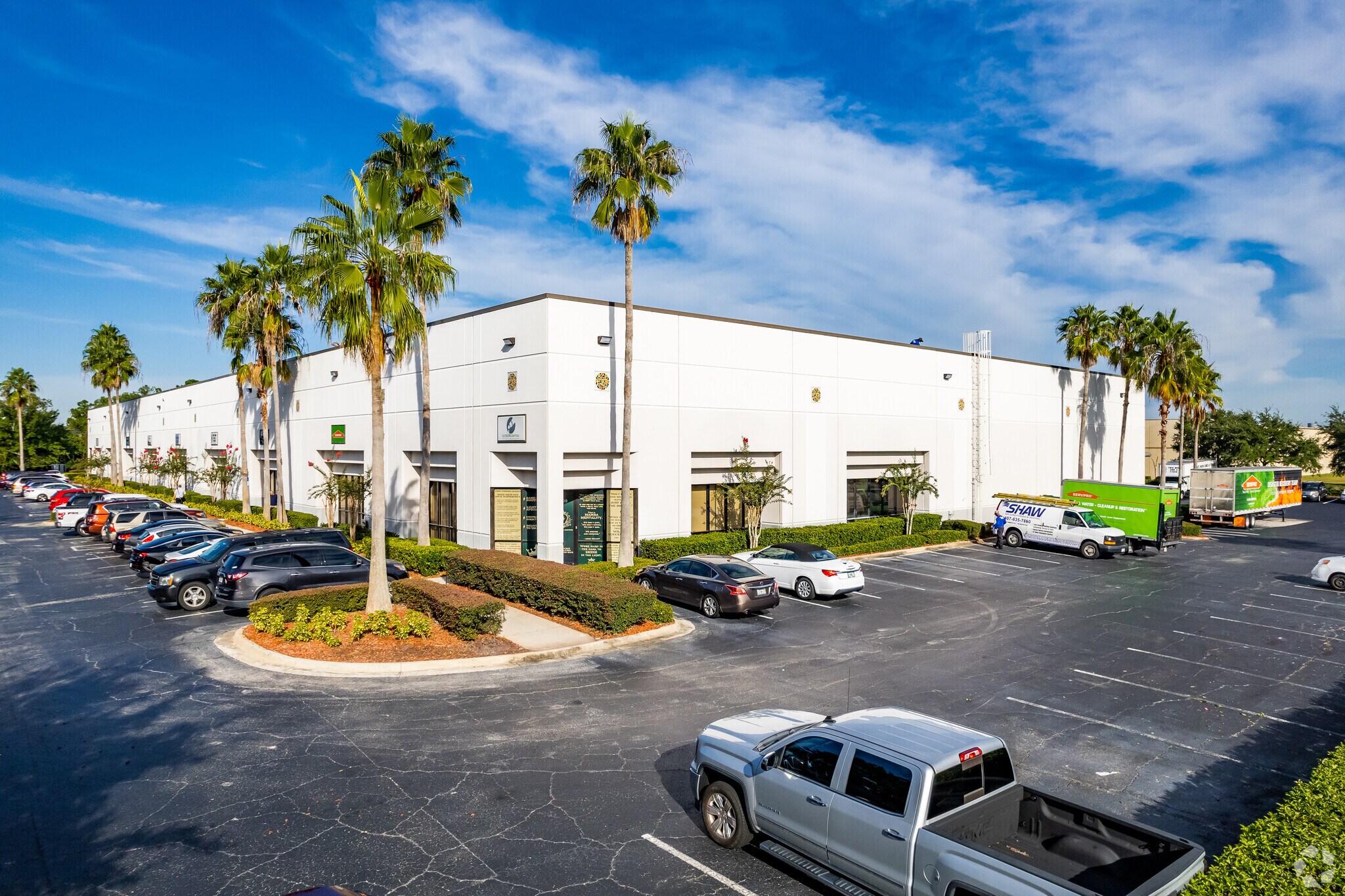 7703 Kingspointe Pky, Orlando, FL à vendre Photo du bâtiment- Image 1 de 1