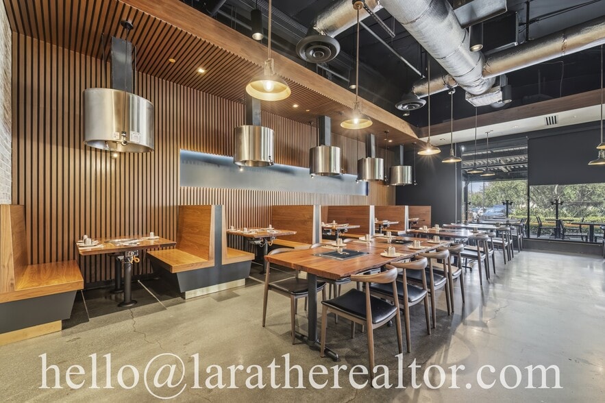 6436-6460 Irvine Blvd, Irvine, CA for lease - Building Photo - Image 2 of 11