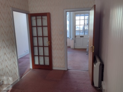 2-16 West Port, Dundee for lease - Interior Photo - Image 3 of 5