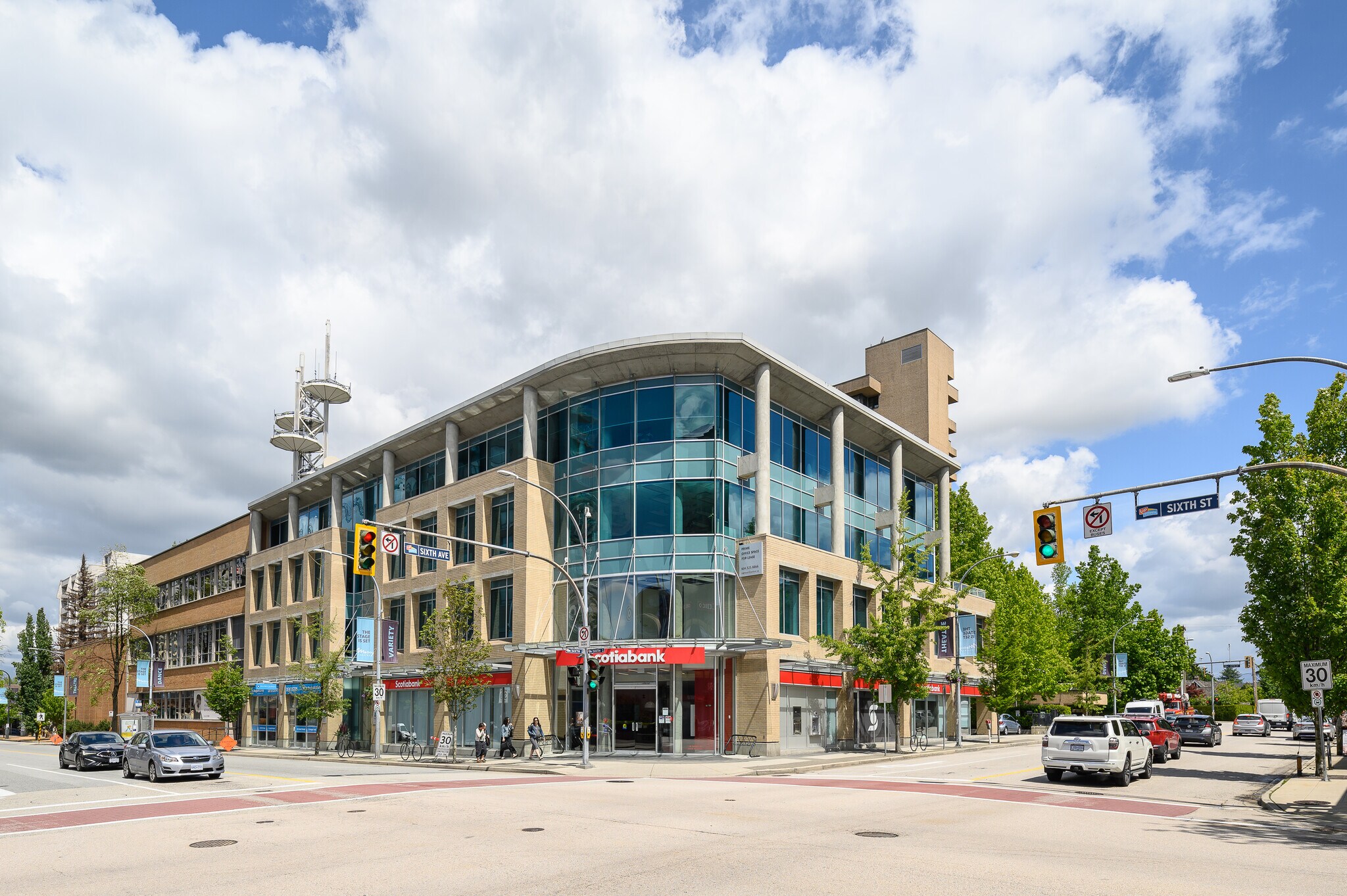 601 6th St, New Westminster, BC for sale Building Photo- Image 1 of 1