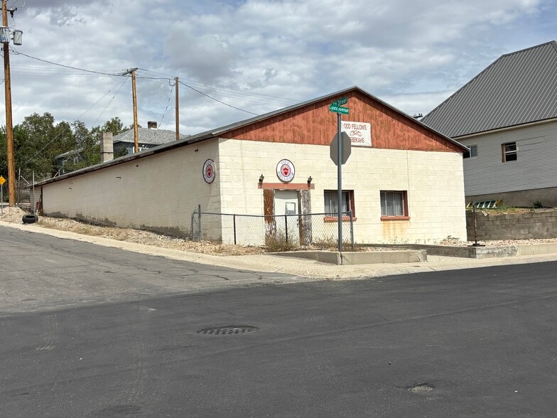 702 Lyons Ave, Ely, NV for sale - Building Photo - Image 3 of 17