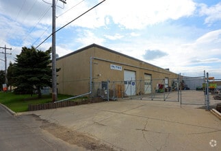 4238-4258 93 St NW, Edmonton, AB for lease Building Photo- Image 2 of 10