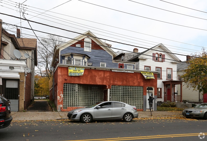 265 Dixwell Ave, New Haven, CT à vendre - Photo du bâtiment - Image 3 de 4
