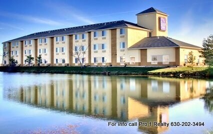 More details for 3920 Hospitality Ln, Decatur, IL - Hospitality for Sale