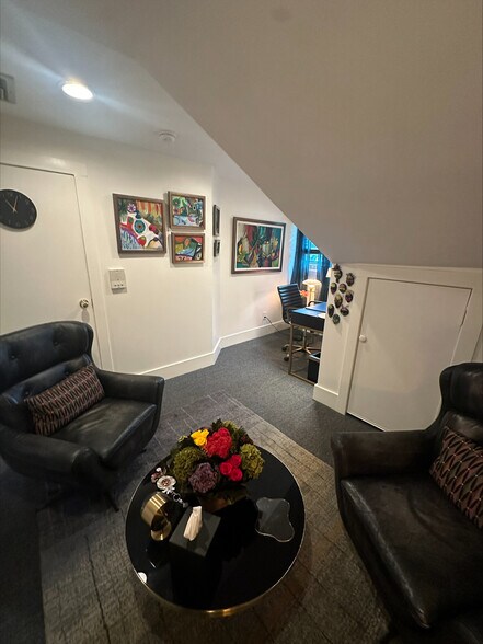 1234 W Broadway, Hewlett, NY for lease - Interior Photo - Image 2 of 7