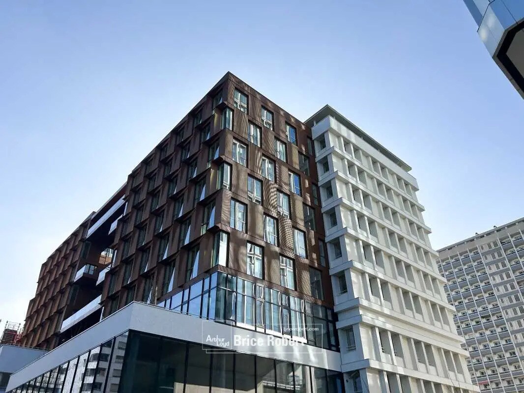 Office in Lyon for lease Building Photo- Image 1 of 27