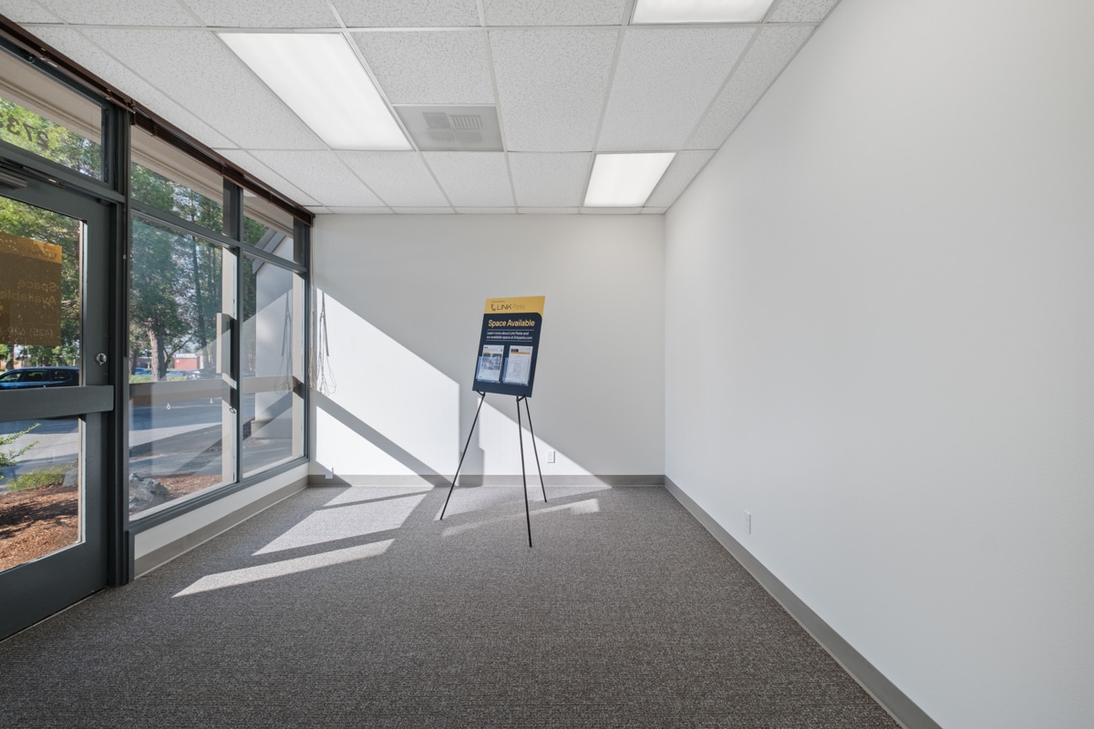 4002-4014 148th Ave NE, Redmond, WA for lease Interior Photo- Image 1 of 25