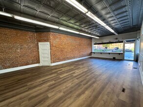 40-44 N Chestnut St, Jefferson, OH for lease Interior Photo- Image 1 of 5