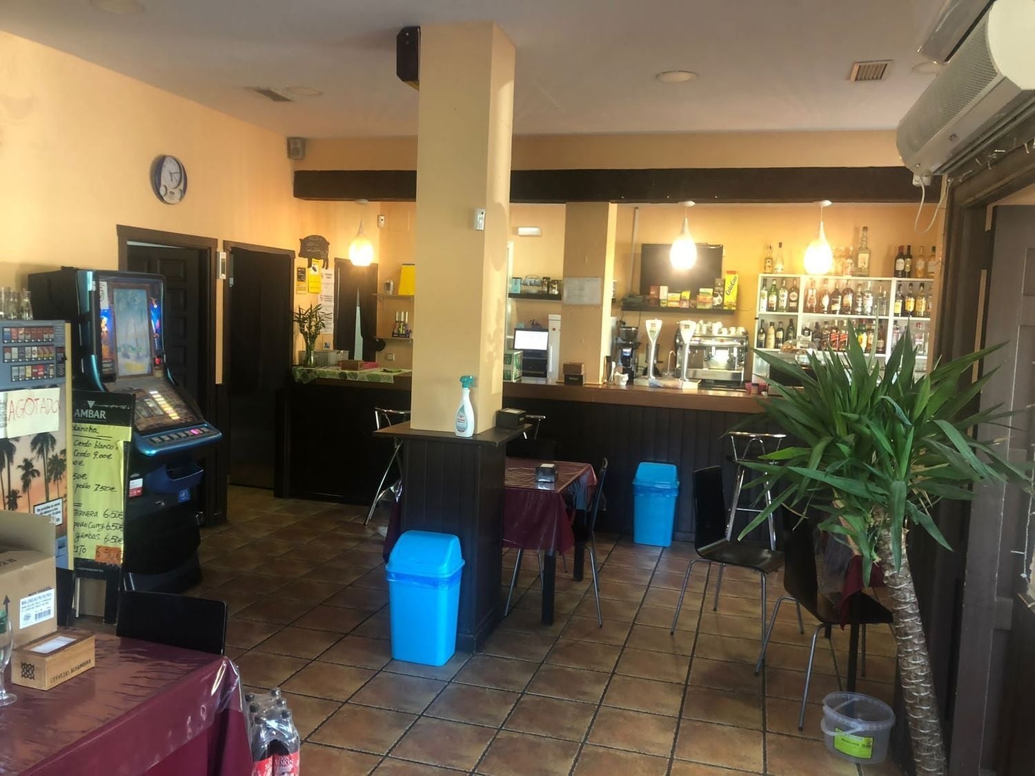 Commerce de détail dans Humanes de Madrid, Madrid à louer Photo intérieure- Image 1 de 4