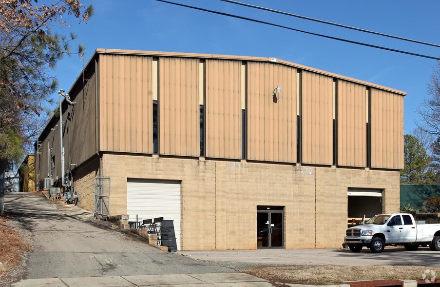 5916 Triangle Dr, Raleigh, NC for lease - Building Photo - Image 2 of 2