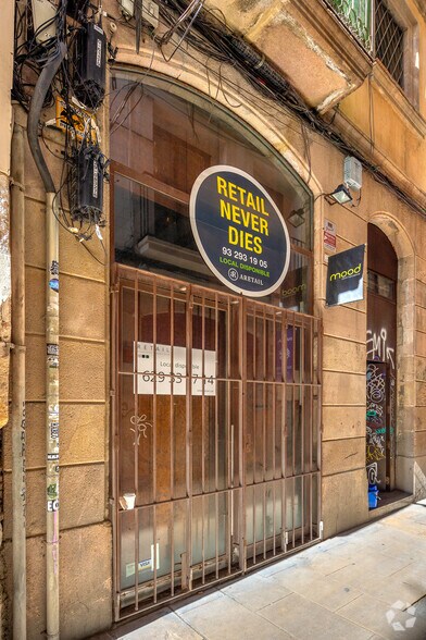 Carrer dels Flassaders, 36-38, Barcelone, Barcelona à louer - Photo du bâtiment - Image 2 de 2