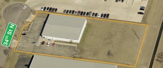 909 34th St N, Fargo, ND à vendre - Photo du bâtiment - Image 2 de 3