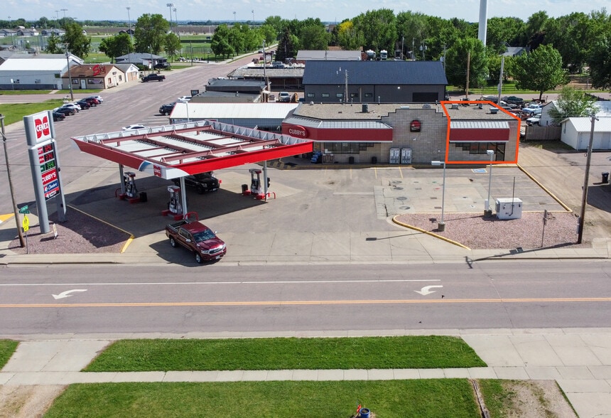 101 W 1st St, Tea, SD for lease - Building Photo - Image 1 of 3