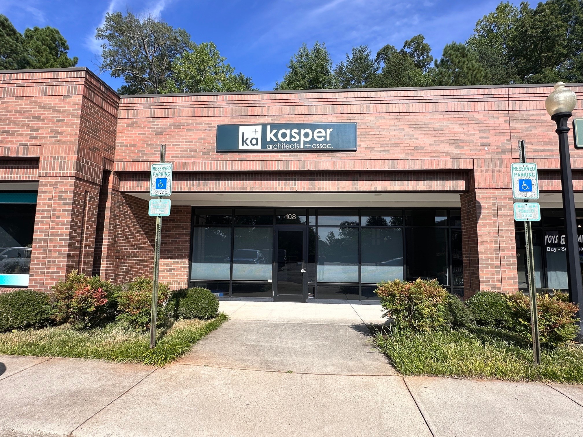 3721 Lynn Rd, Raleigh, NC for lease Building Photo- Image 1 of 8