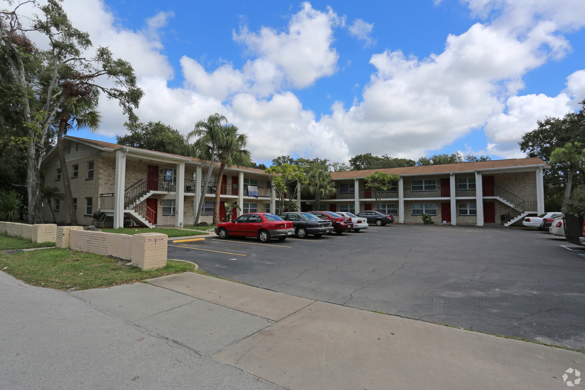 600 Wildwood Way, Clearwater, FL à vendre Photo principale- Image 1 de 24