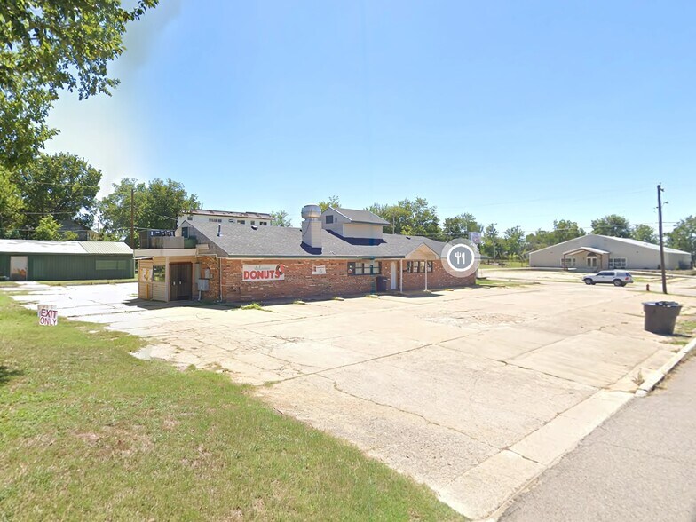 520 W Broadway, Seminole, OK à vendre - Photo du bâtiment - Image 3 de 36