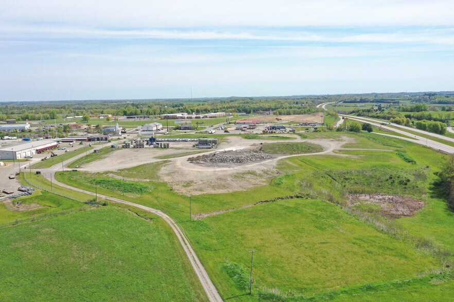 41060 Bond dr, Belmont, OH à louer - Photo du bâtiment - Image 3 de 9
