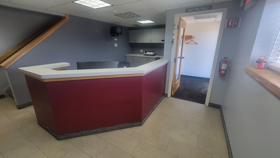6378 Dean Pky, Ontario, NY for lease - Building Photo - Image 2 of 28
