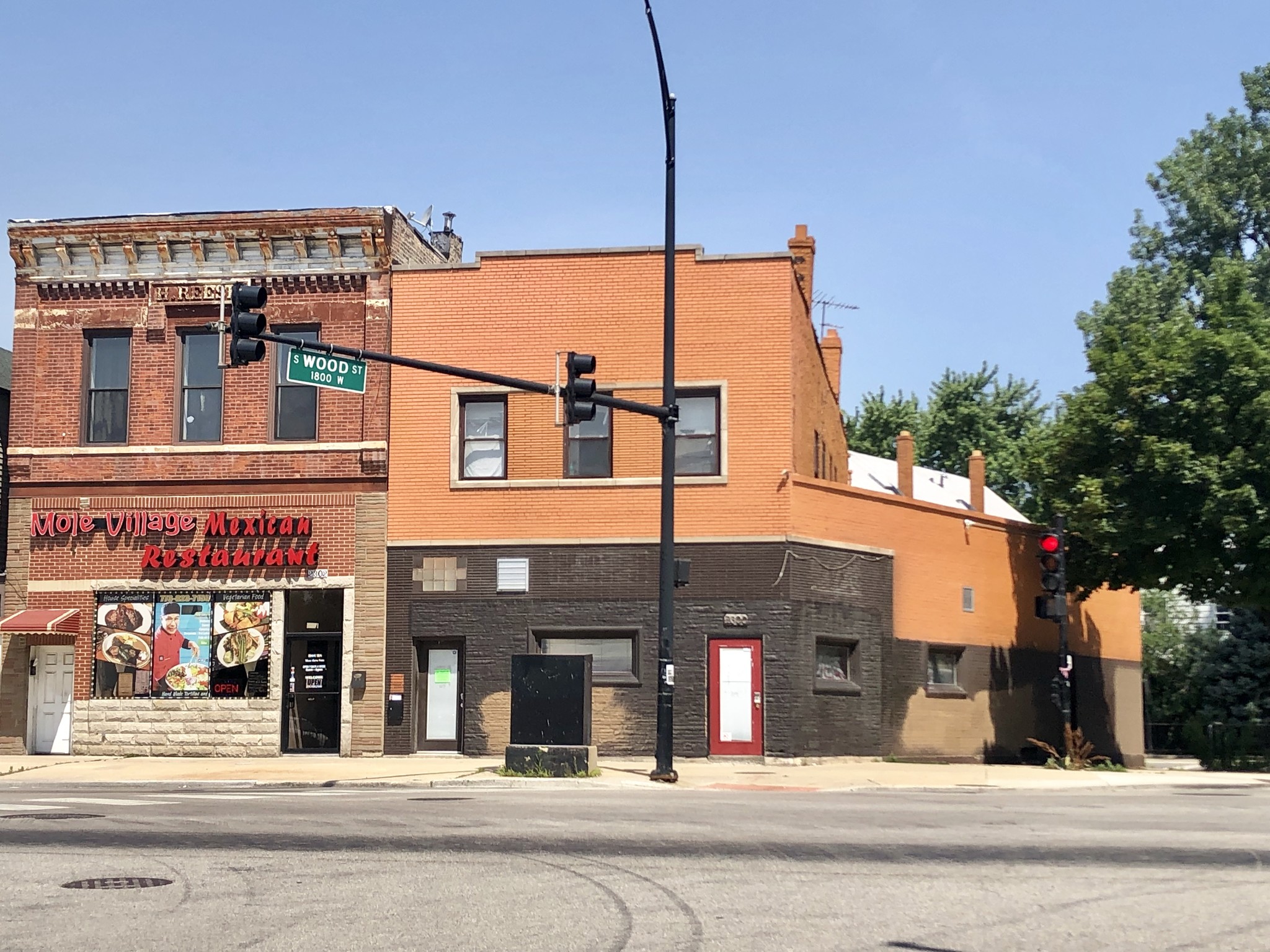 2300 S Blue Island Ave, Chicago, IL for sale Building Photo- Image 1 of 1