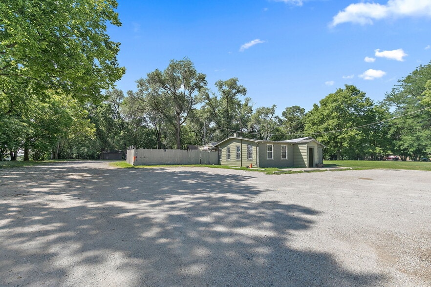 12474 Route 34, Plano, IL à vendre - Photo du bâtiment - Image 3 de 26