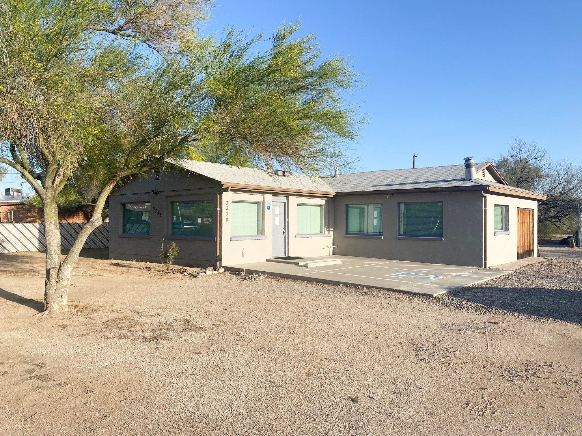 3326-3338 E Fort Lowell Rd, Tucson, AZ à vendre Photo du bâtiment- Image 1 de 1