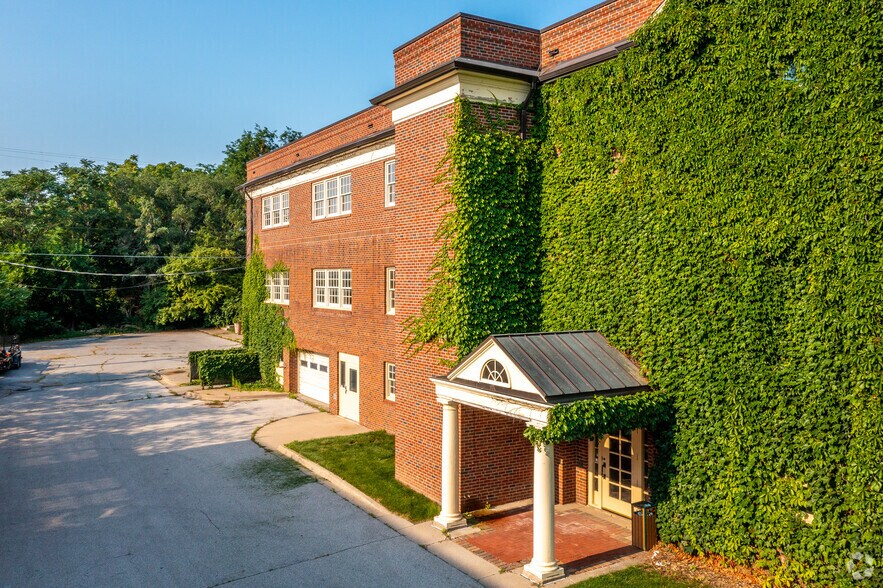 2200 Grand Ave, Des Moines, IA à vendre - Photo du bâtiment - Image 3 de 11