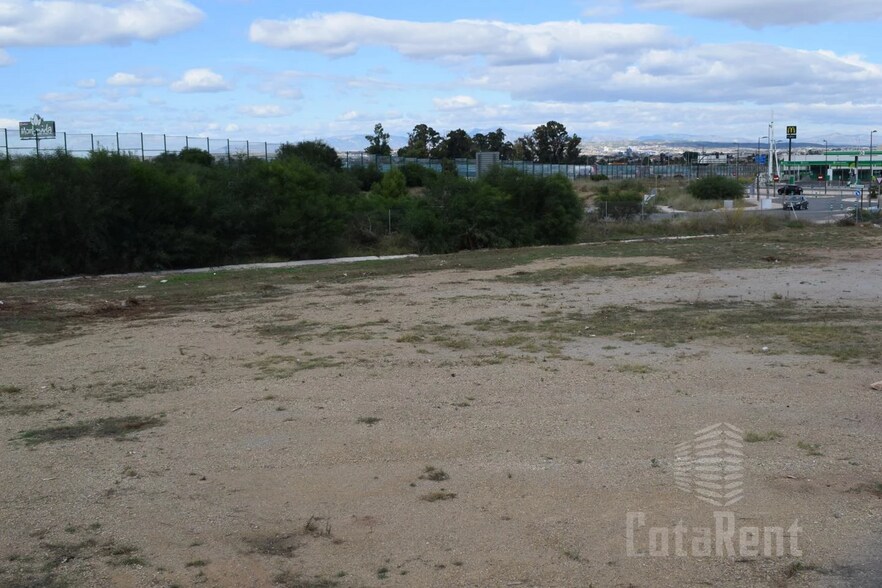 Calle Sierra de la Fuensanta, Murcia, Murcia for sale - Building Photo - Image 2 of 5