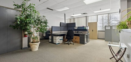 655 Finley Ave, Ajax, ON for lease Interior Photo- Image 2 of 5