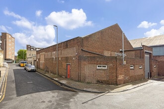 37 Linford St, London for lease Primary Photo- Image 1 of 5