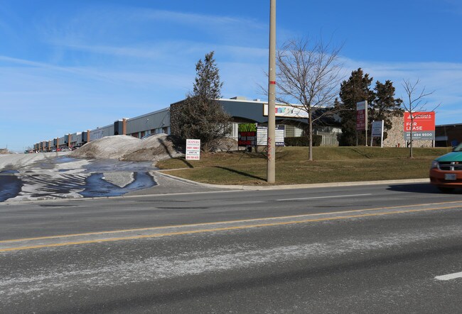Plus de détails pour 1970 Ellesmere Rd, Toronto, ON - Industriel à louer