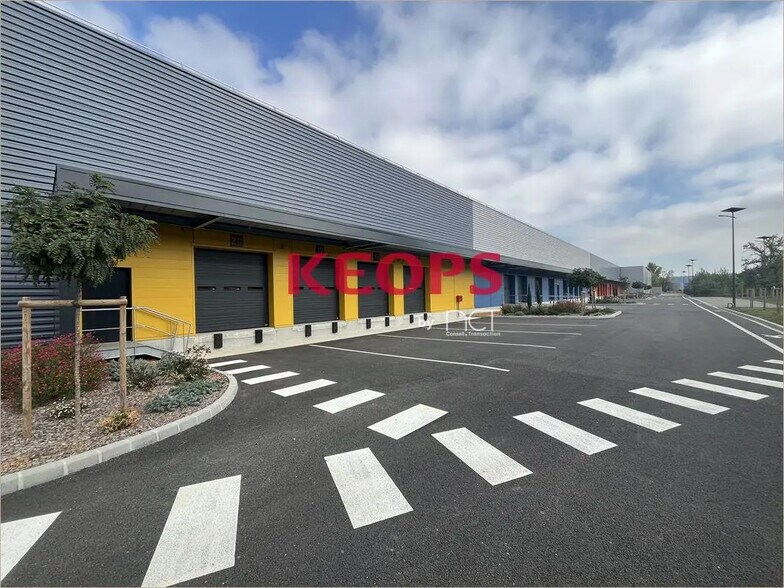 Flex dans Toulouse à louer - Photo du bâtiment - Image 3 de 8