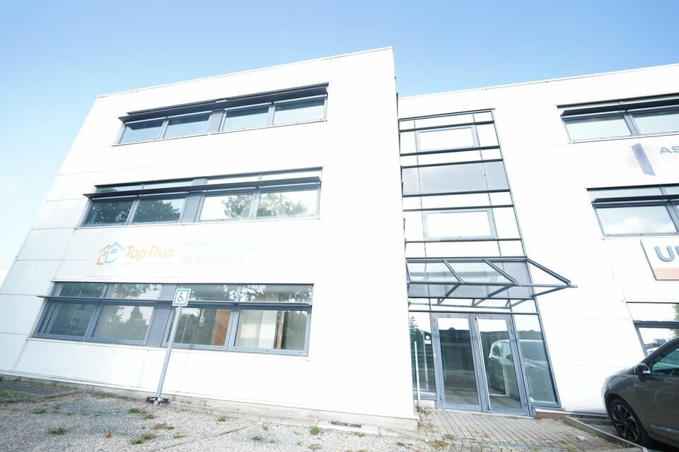 81-83 Rue Elisée Reclus, Décines-Charpieu for lease Building Photo- Image 1 of 42