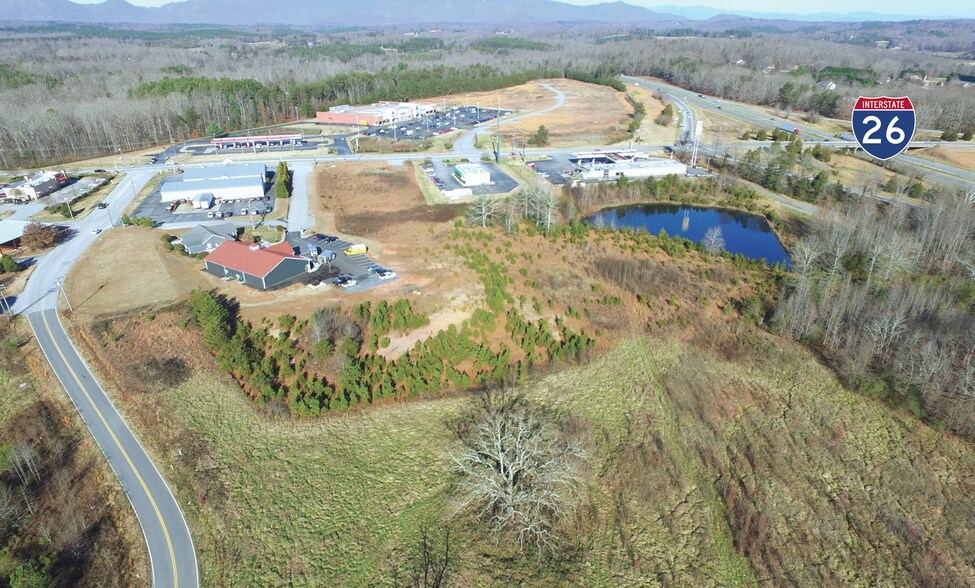Fairwinds Rd, Landrum, SC à vendre - Photo du bâtiment - Image 1 de 1