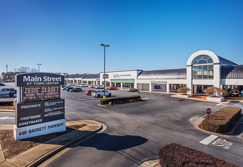 440 Ernest Barrett Pky, Kennesaw, GA à louer - Photo du bâtiment - Image 2 de 24