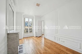 10 Rue Du Laos, Paris for lease Interior Photo- Image 2 of 6