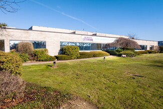Plus de détails pour 50 Commerce Dr, Hauppauge, NY - Industriel à louer
