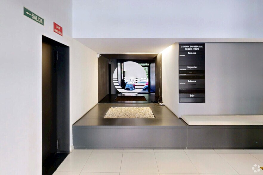 Calle Miguel Yuste, 58, Madrid, Madrid à louer - Numérisation 3D de Matterport - Image 2 de 23