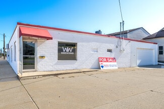 More details for 114 W 4th St S, Newton, IA - Retail for Sale