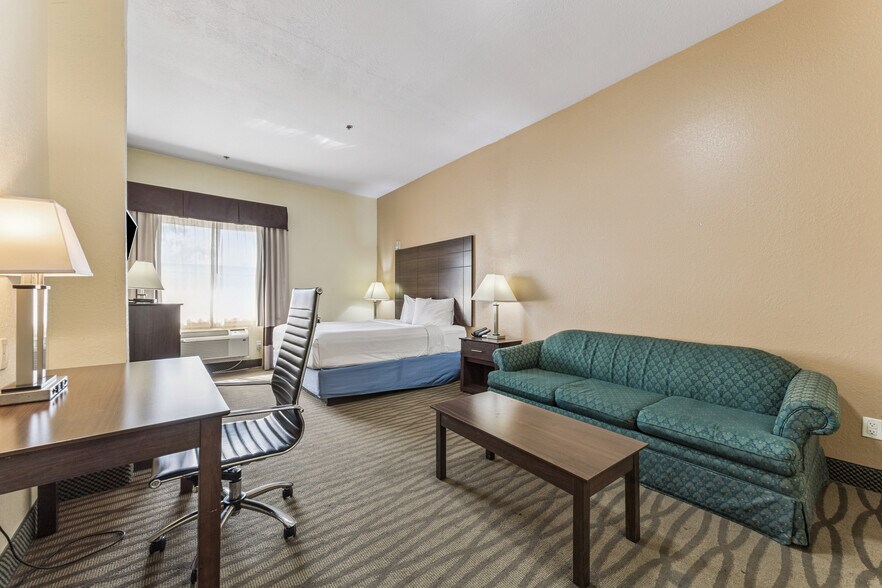 2601 Spencer Hwy, Pasadena, TX à vendre - Photo du bâtiment - Image 3 de 10